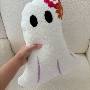 Halloween ghost pillow